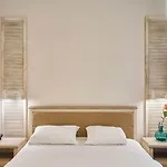 Stabu Seta Aparthotel 3*